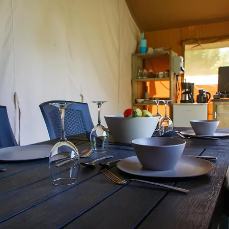Resort Safari Tent 6 Person With Bathroom Lathum